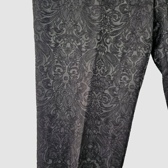 Chicos Black Brocade Capri Dress Pants Front Zip High Rise Womens Plus Sz 18/20 - Picture 6 of 8